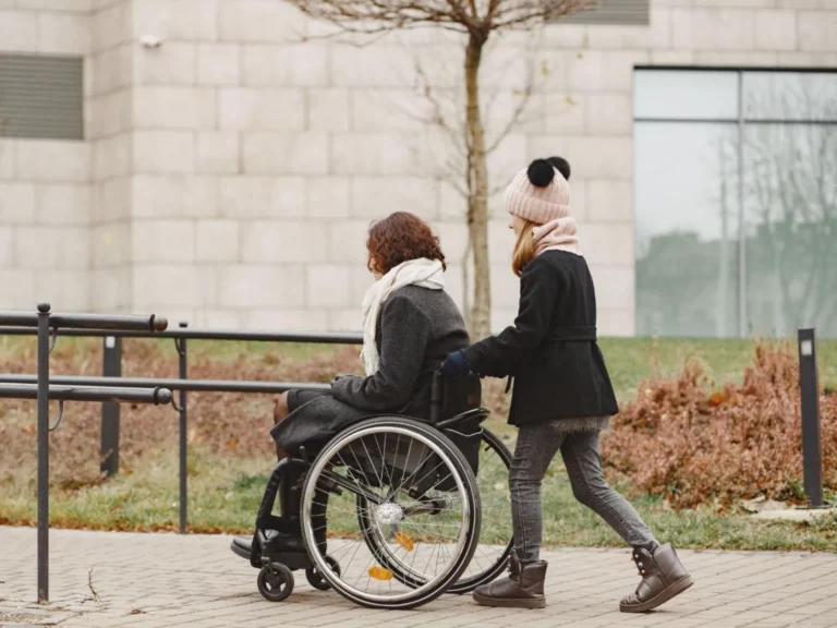 aide à domicile pour personnes en situation de handicap à Niort