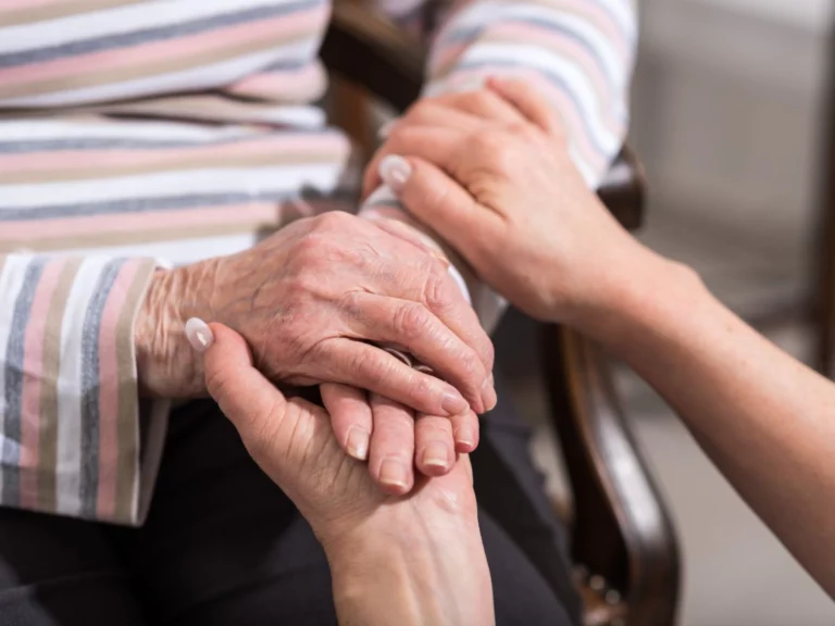 aide à domicile pour handicapé proche de Niort (79)