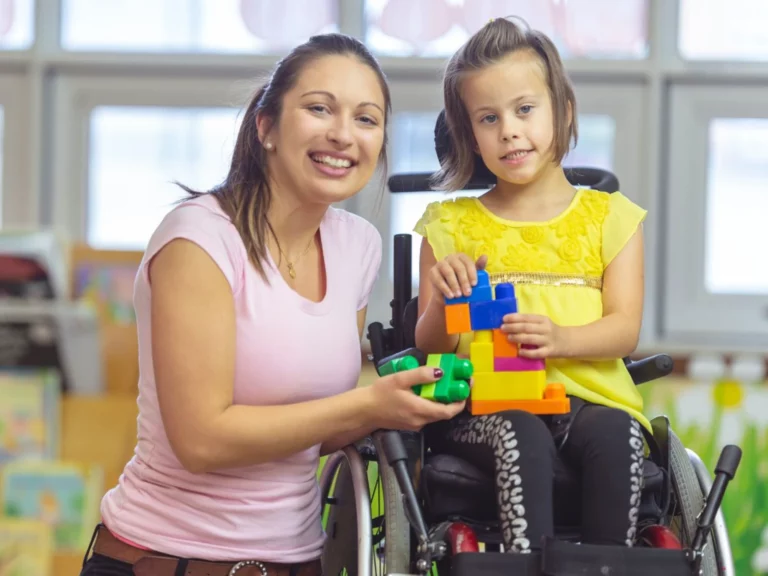 aide à domicile pour personnes en situation de handicap à Niort (79)